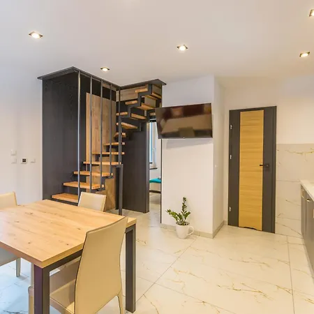 Na Zielonym Wzgorzu * Polanica-Zdrój