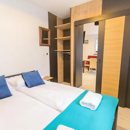 Na Zielonym Wzgorzu *