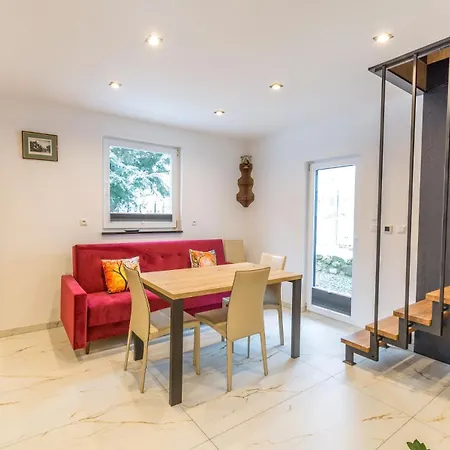 Chata Na Zielonym Wzgorzu *